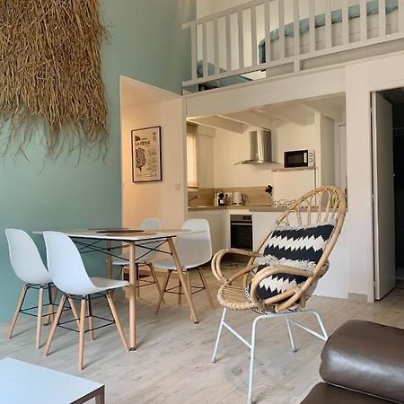 Appartement De Standing Avec Terrasse Сент-Мари-де-ла-Мер Экстерьер фото